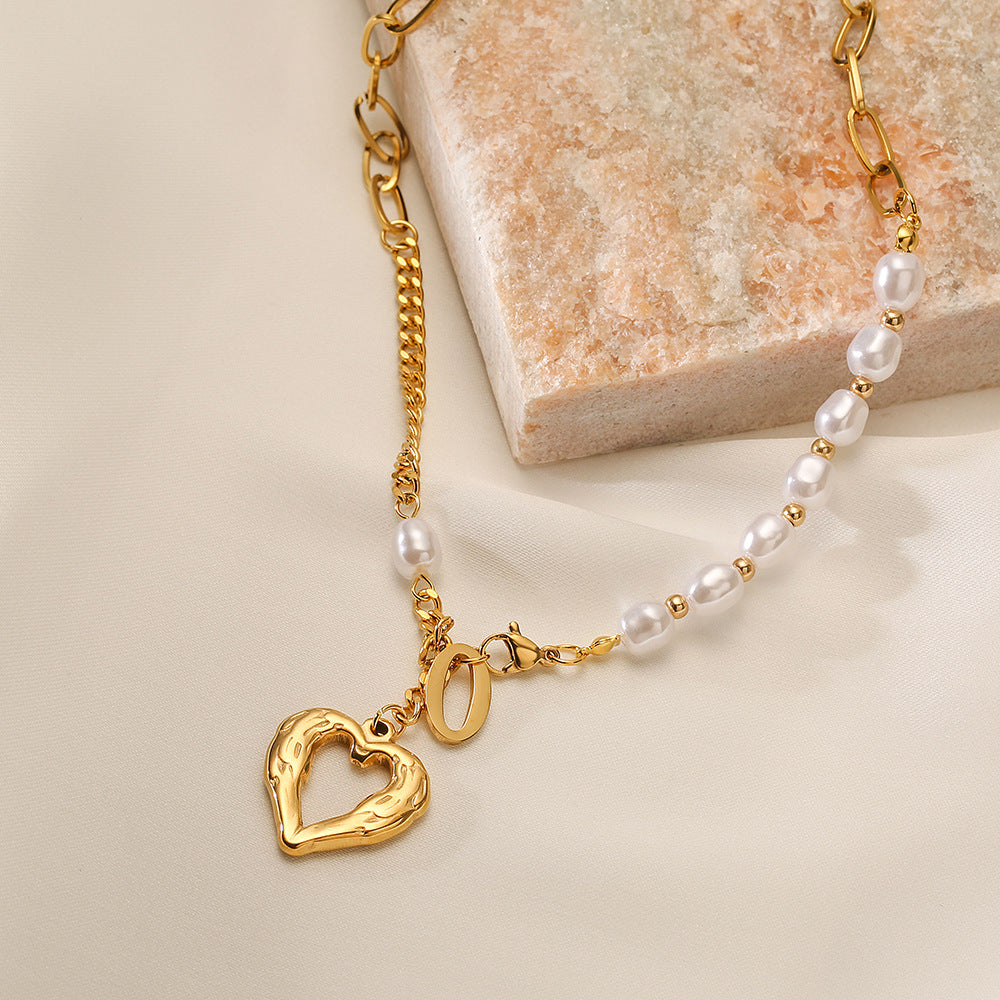 Minimalist Luxe Heart-Shaped Titanium Steel Pendant Necklace for Women with Geometric Design and Versatile Styling