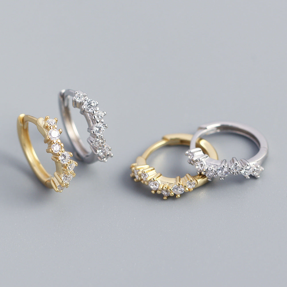 Orecchini a cerchio da donna in argento sterling S925, design minimalista a onda con strass incastonati