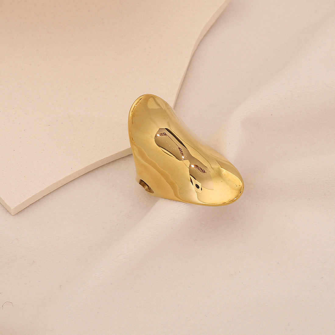 Anello regolabile da donna in acciaio inossidabile geometrico con placcatura in acciaio al titanio e design angolare triangolare e quadrilatero