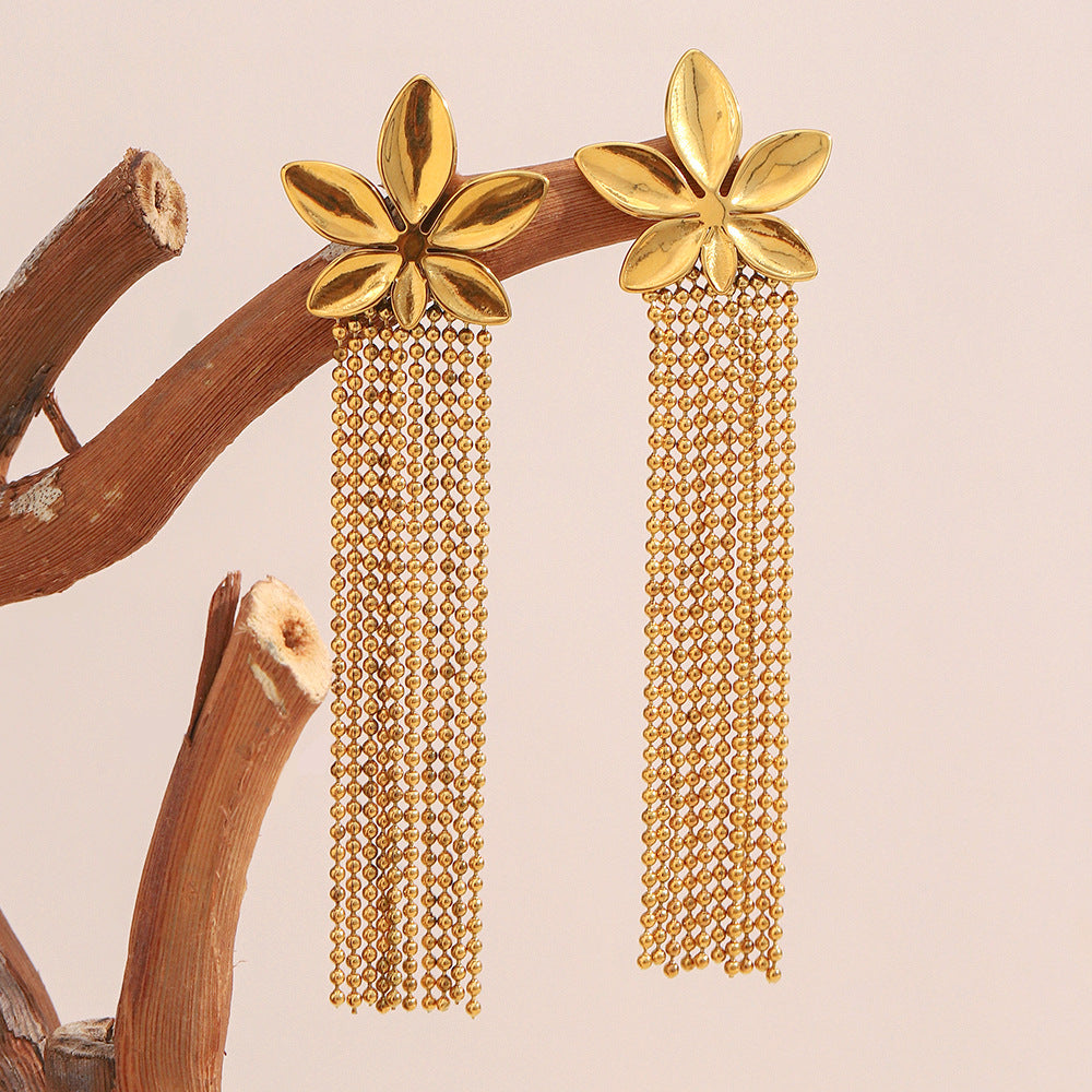 Orecchini Floreali Audaci in Acciaio Inossidabile con Placcatura in Oro 18K, con Gocce di Perle e Nappe per Donna