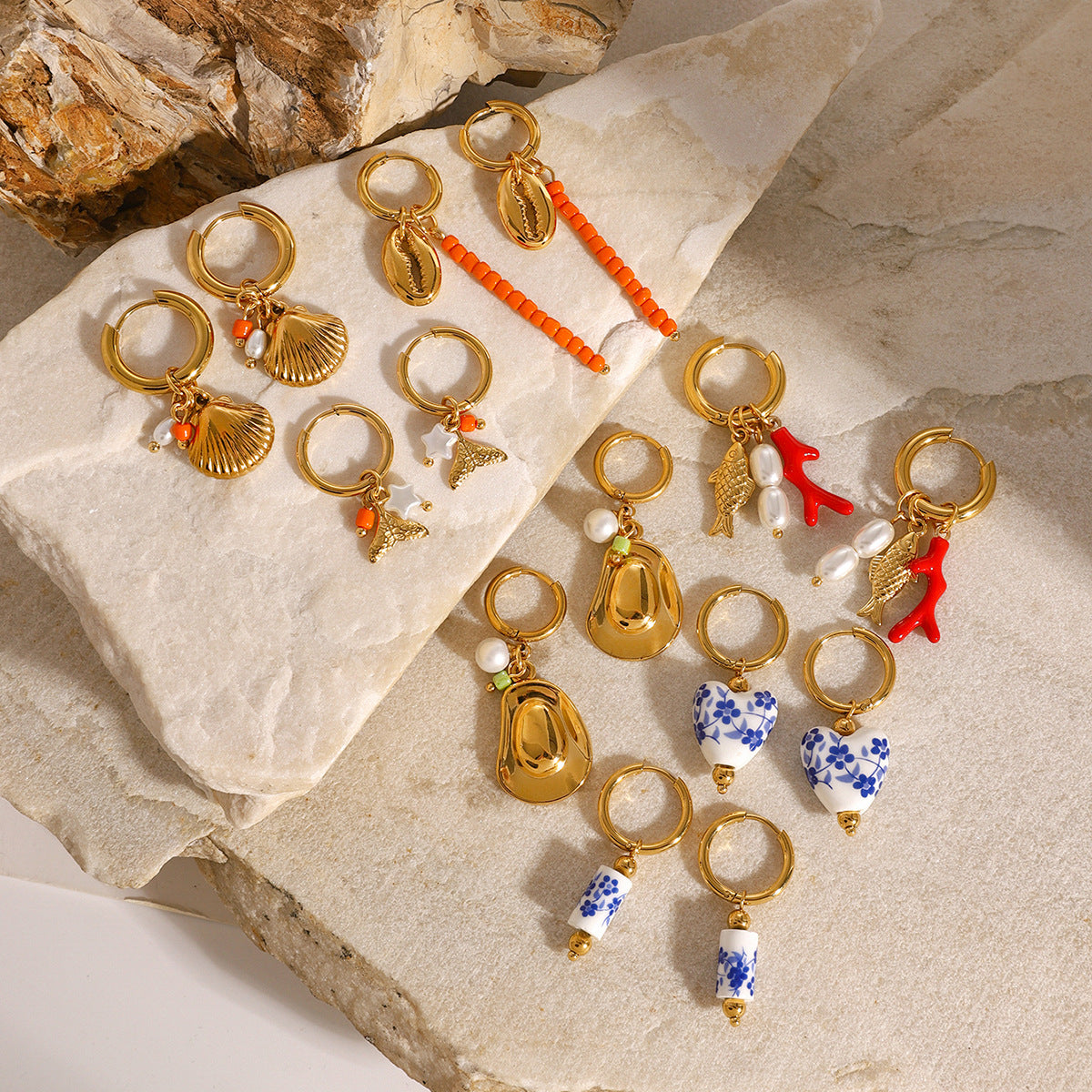 Orecchini Creativi a Forma di Pesce in Acciaio Inossidabile con Finitura Placcata per Donna, Design Ispirato alle Vacanze