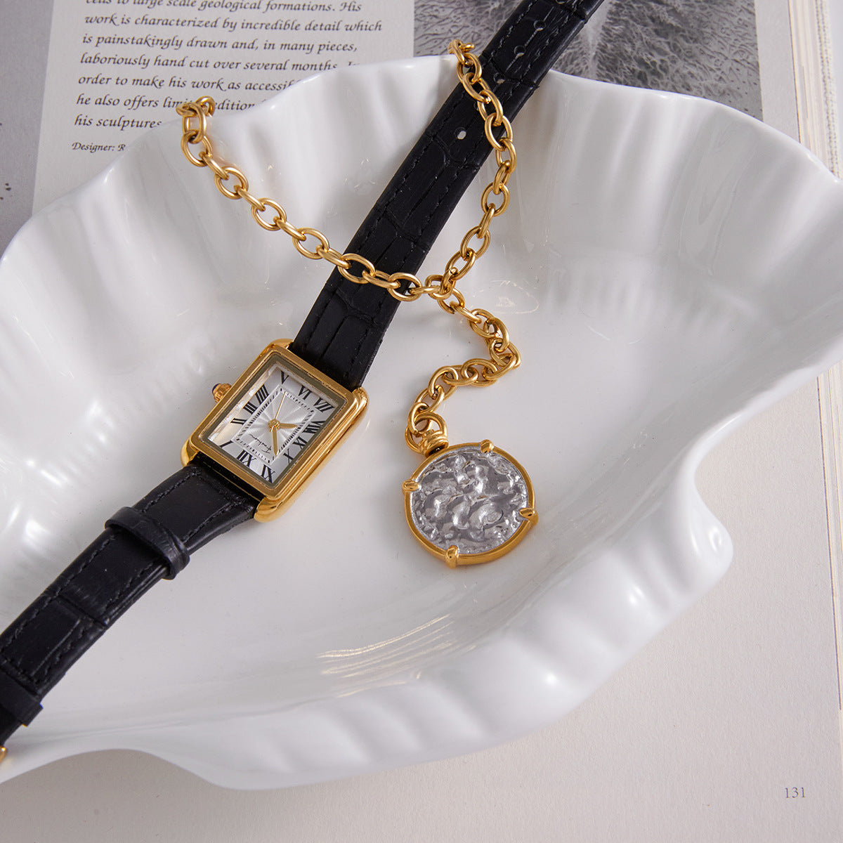 Collar con Colgante de Moneda Geométrica Minimalista Vintage para Mujer en Acero de Titanio con Acabado Chapado