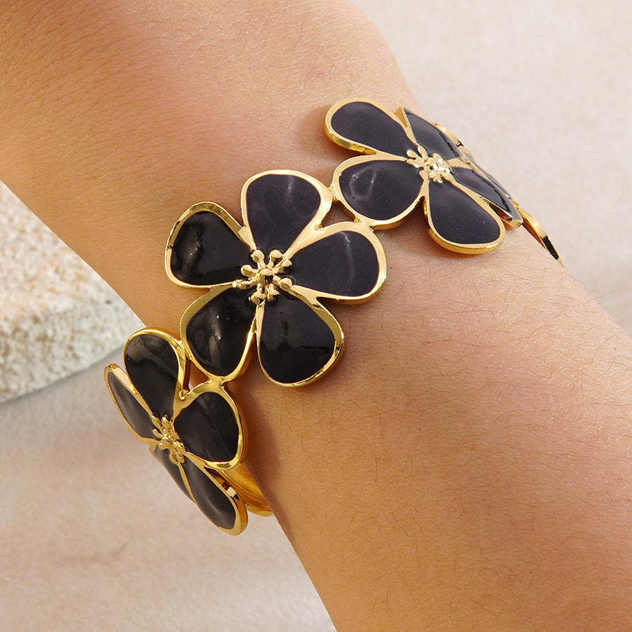 Bracciale a Polsino Aperto in Acciaio Inossidabile con Fiore a Cinque Petali, Motivo Floreale Casual
