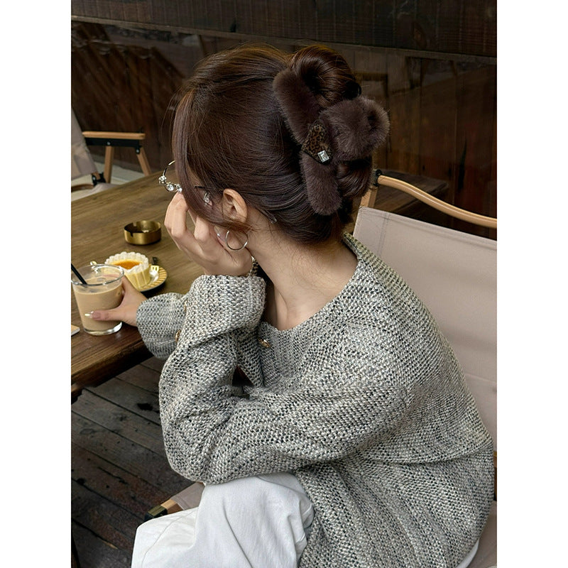 Luxury-Style Velvet and Acrylic Heart-Shaped Hair Claw for Women, Retro Fall Winter Everyday Accessory