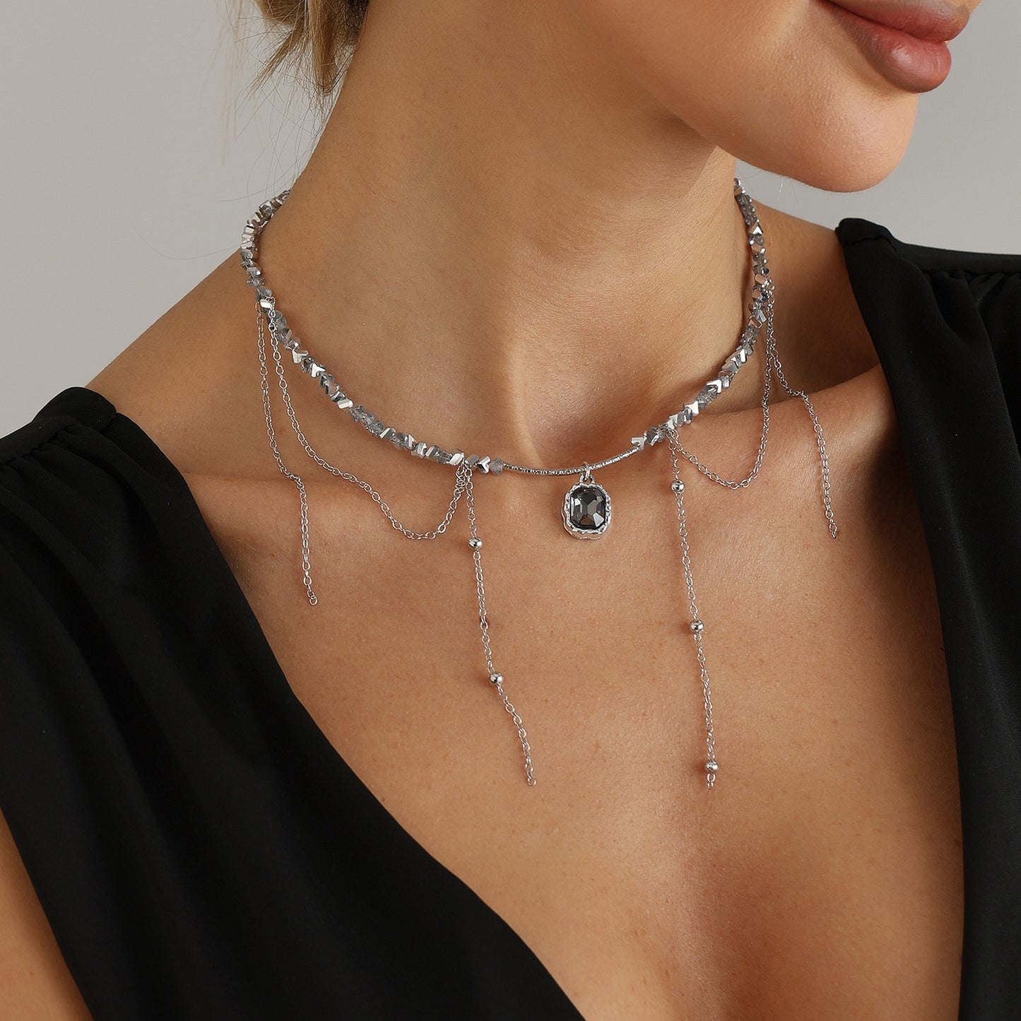 Y2K Cyber Geometric Glass Rhinestone Tassel Necklace with Alloy Pendant