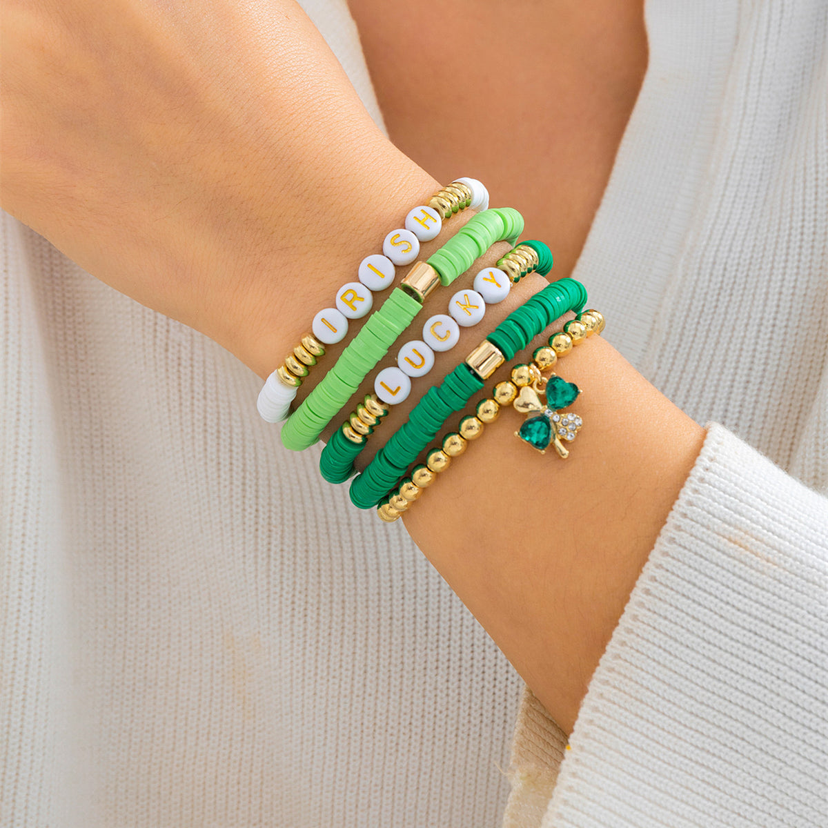 Minimalist Green Clover Resin Bracelet for Women