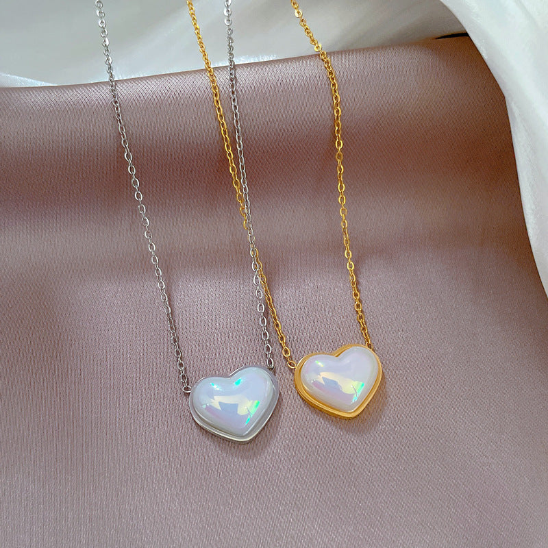 Collana da Donna Minimalista con Perle e Sirena in Acciaio al Titanio Placcato Oro e Delicati Motivi Floreali