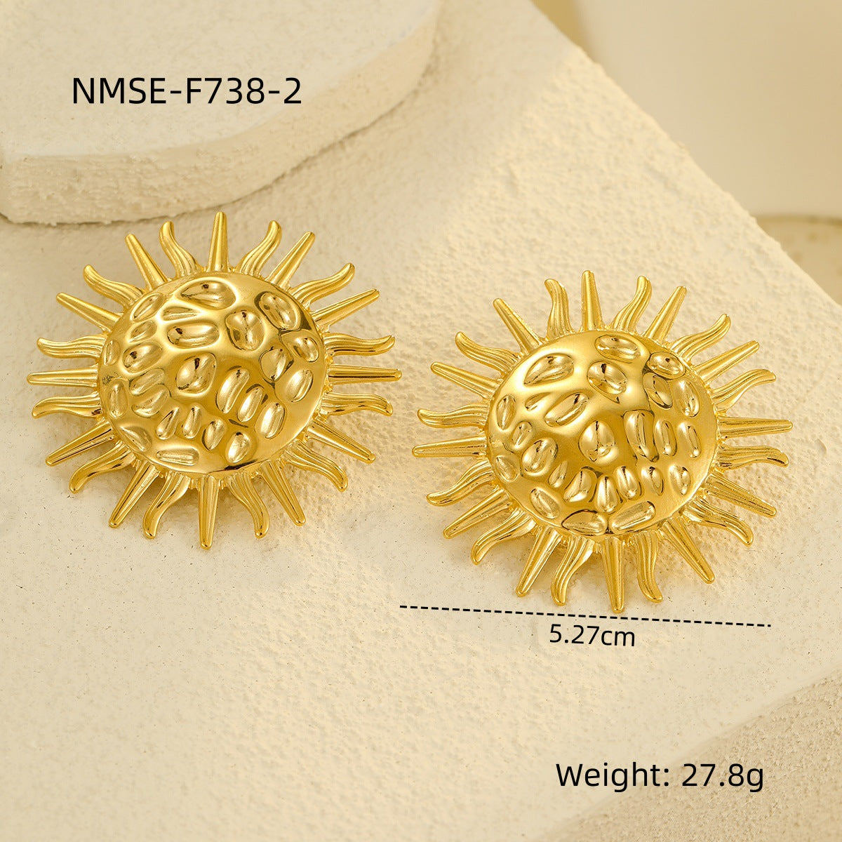Collana da donna minimalista di tendenza in acciaio inossidabile placcato oro 18 carati a forma di sole
