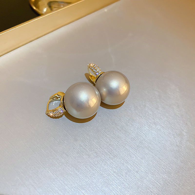 Eleganti Orecchini a Perno da Donna in Stile Francese Vintage con Zirconi Geometrici e Perle Imitazione