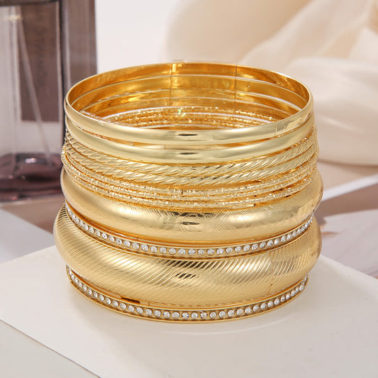 Fashion Geometric Round Rhinestone Inlay Plated Alloy Bracelet Set