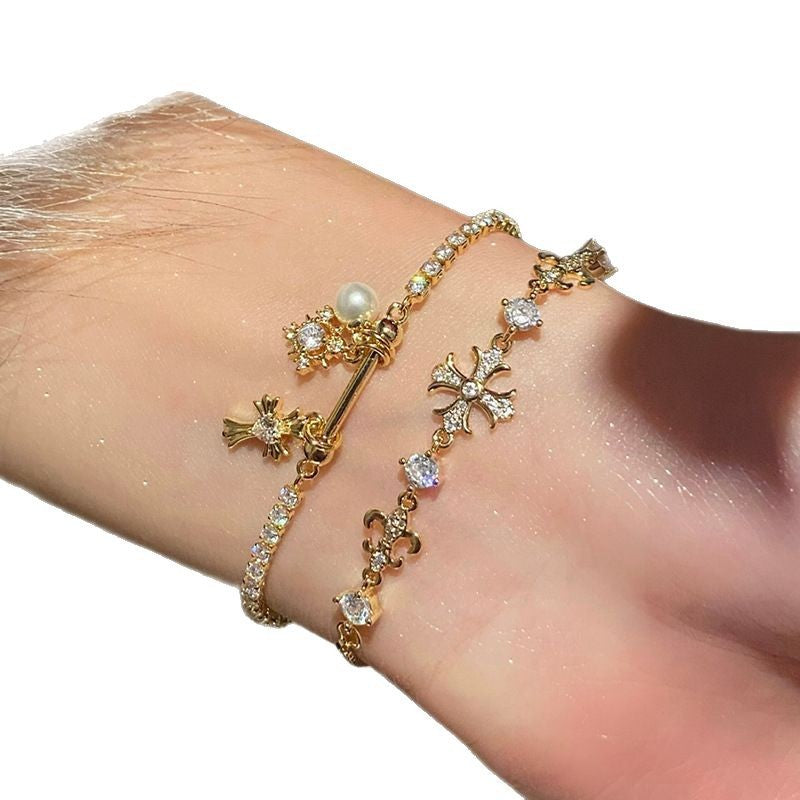 Bracciale a croce elegante a forma di Iris con zirconi intarsiati in rame, regolabile, da donna, lusso minimalista, floreale