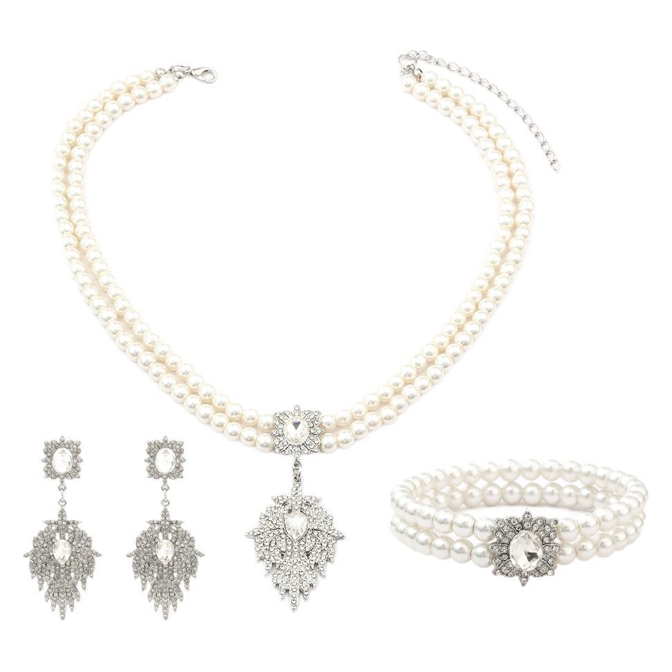 French Vintage Leaf-Shaped Imitation Pearl Necklace Earrings Bracelet Set for Women with Rhinestone Inlay and O-Chain