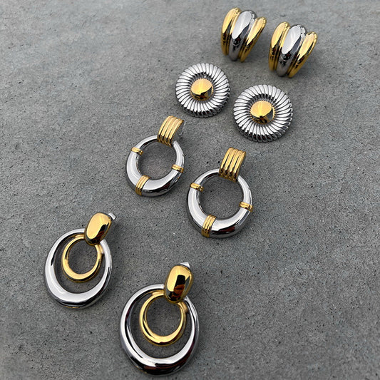 Pendientes minimalistas de acero inoxidable redondos geométricos con acabado chapado para mujer
