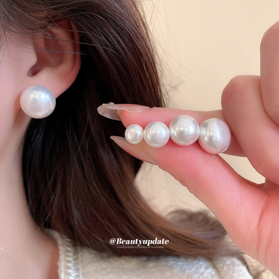 Orecchini a perno con perla tonda, eleganti e minimalisti, con perni in acciaio placcato, per donna, gioiello chic da ufficio per l'uso quotidiano