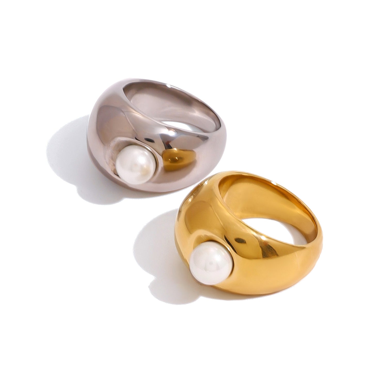 Anillo de acero inoxidable geométrico vintage con incrustaciones de perlas y acabado chapado para mujer