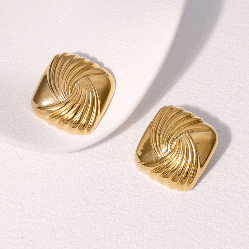 Minimalist Geometric Stainless Steel Oval Shell Earrings with 18K Gold Plating for Women