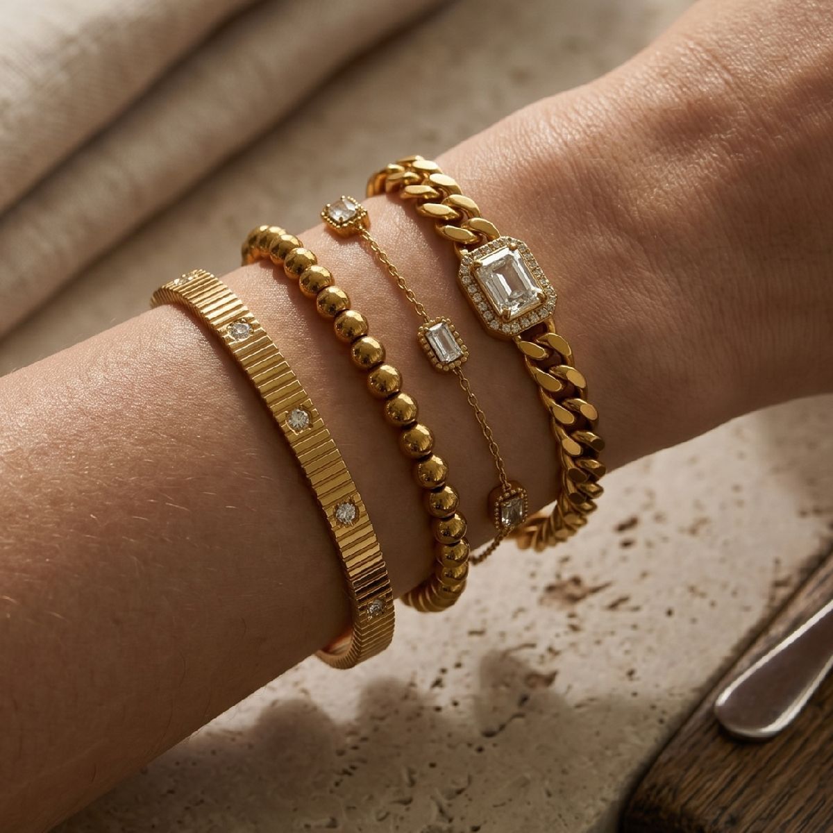 Elegant 18K Gold Plated Stainless Steel Bracelet with Cubic Zirconia Geometric Round Square Design for Women