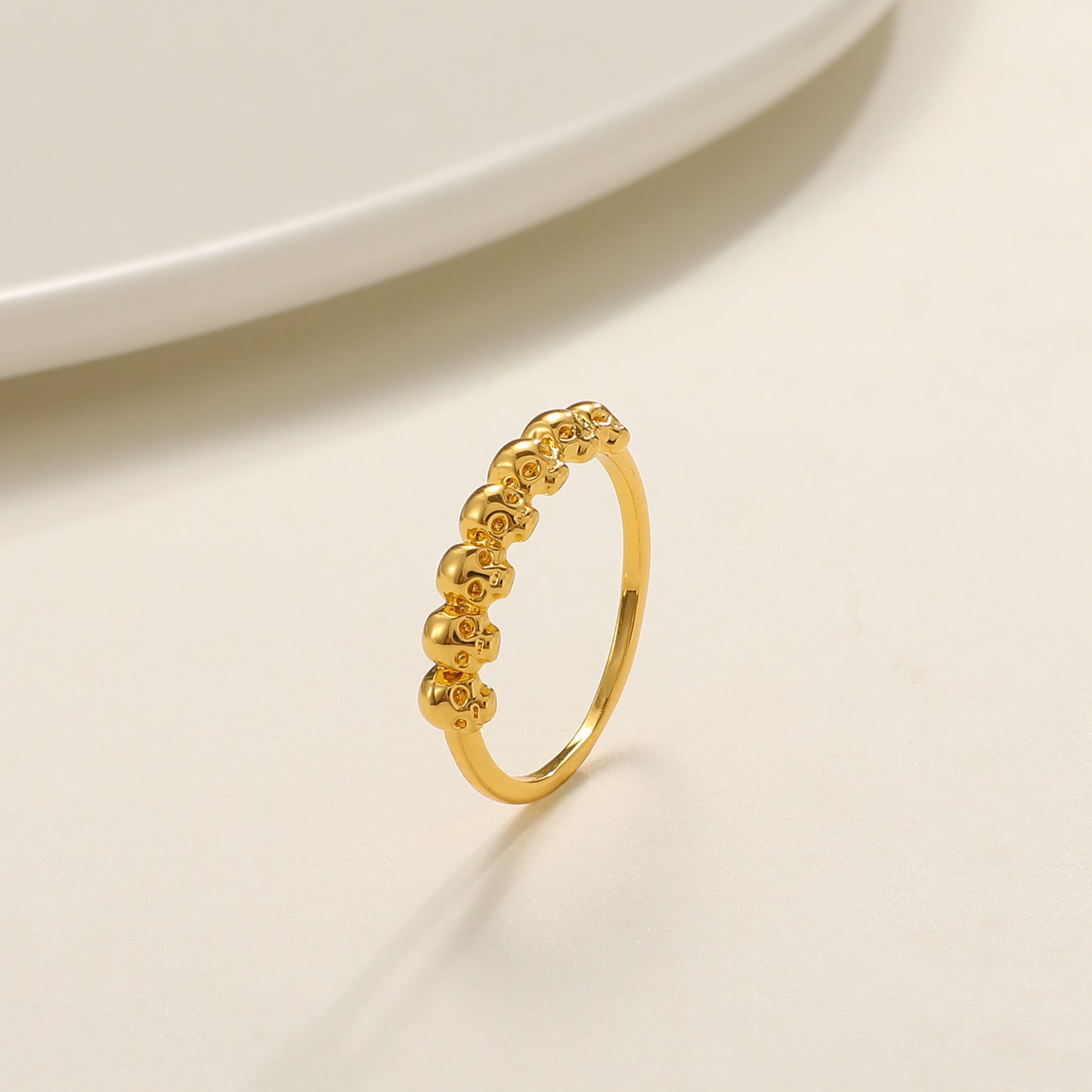 Anillo de calavera de estilo vintage para hombres y mujeres de latón con acabado antiguo, anillo de moda temático de Halloween
