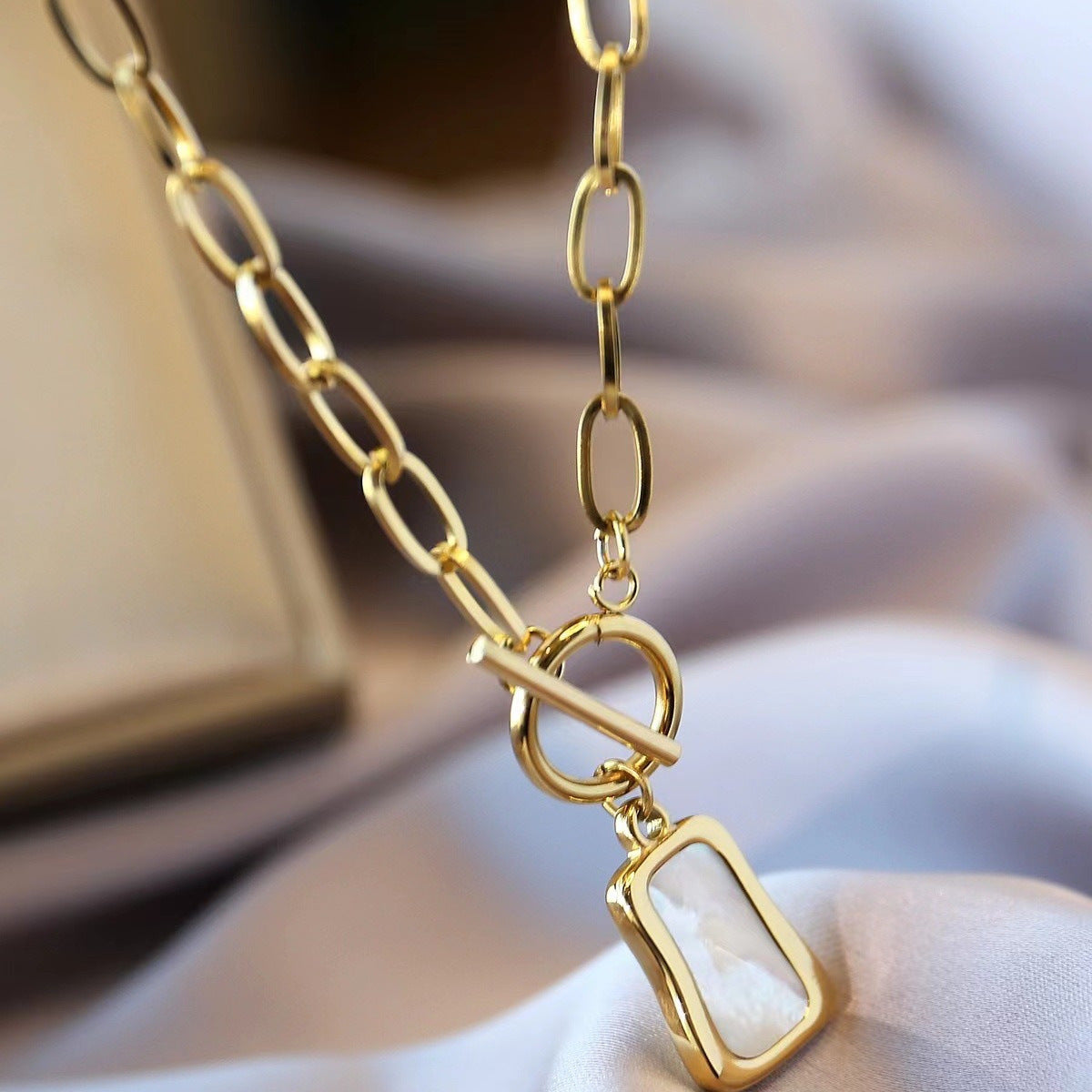 Natural Minimalist Geometric Pendant Necklace for Women in Stainless Steel with Plated Finish, Elegant Clavicle Chain