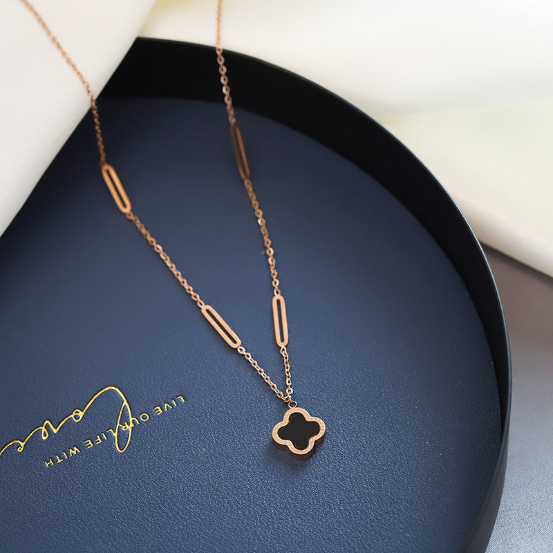 Minimalist Clover-Shaped Titanium Steel Necklace with Rose Gold Plating for Women