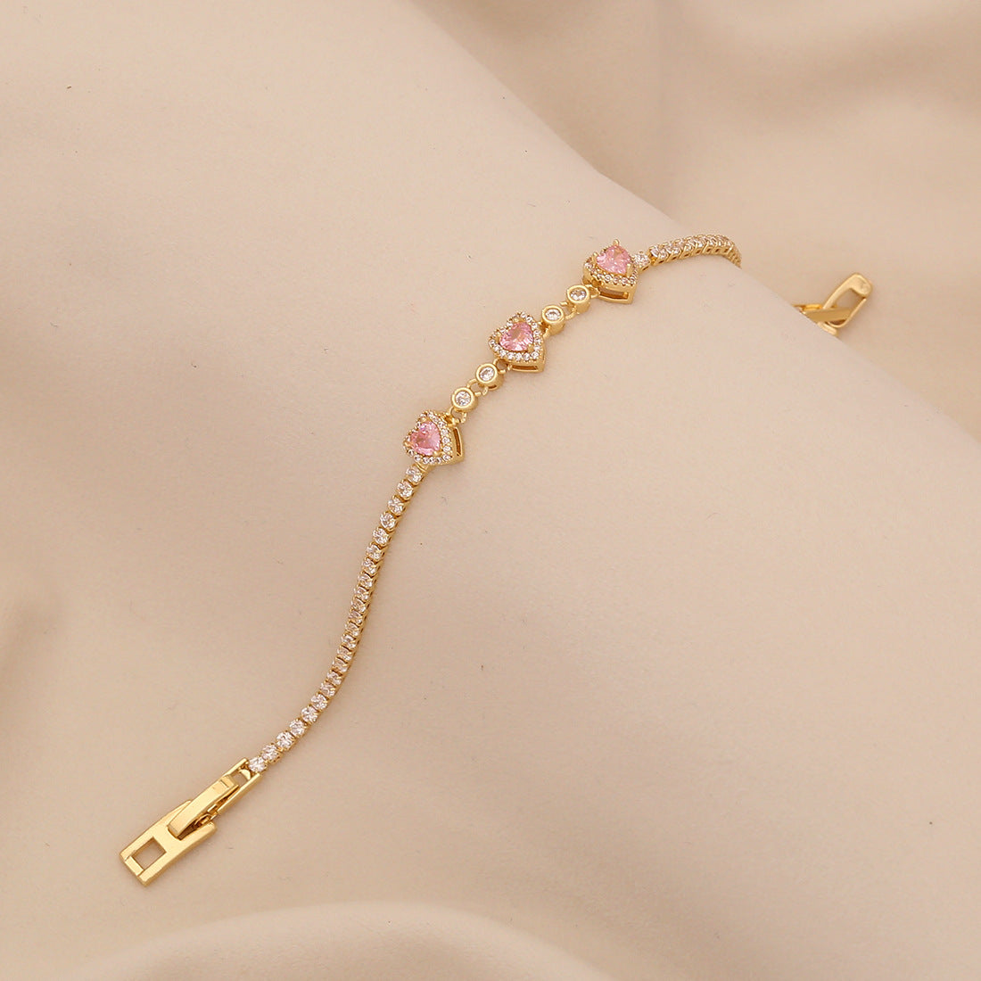 Fashionable Heart-Shaped Plated Copper Bracelet with Zircon Accents for Women