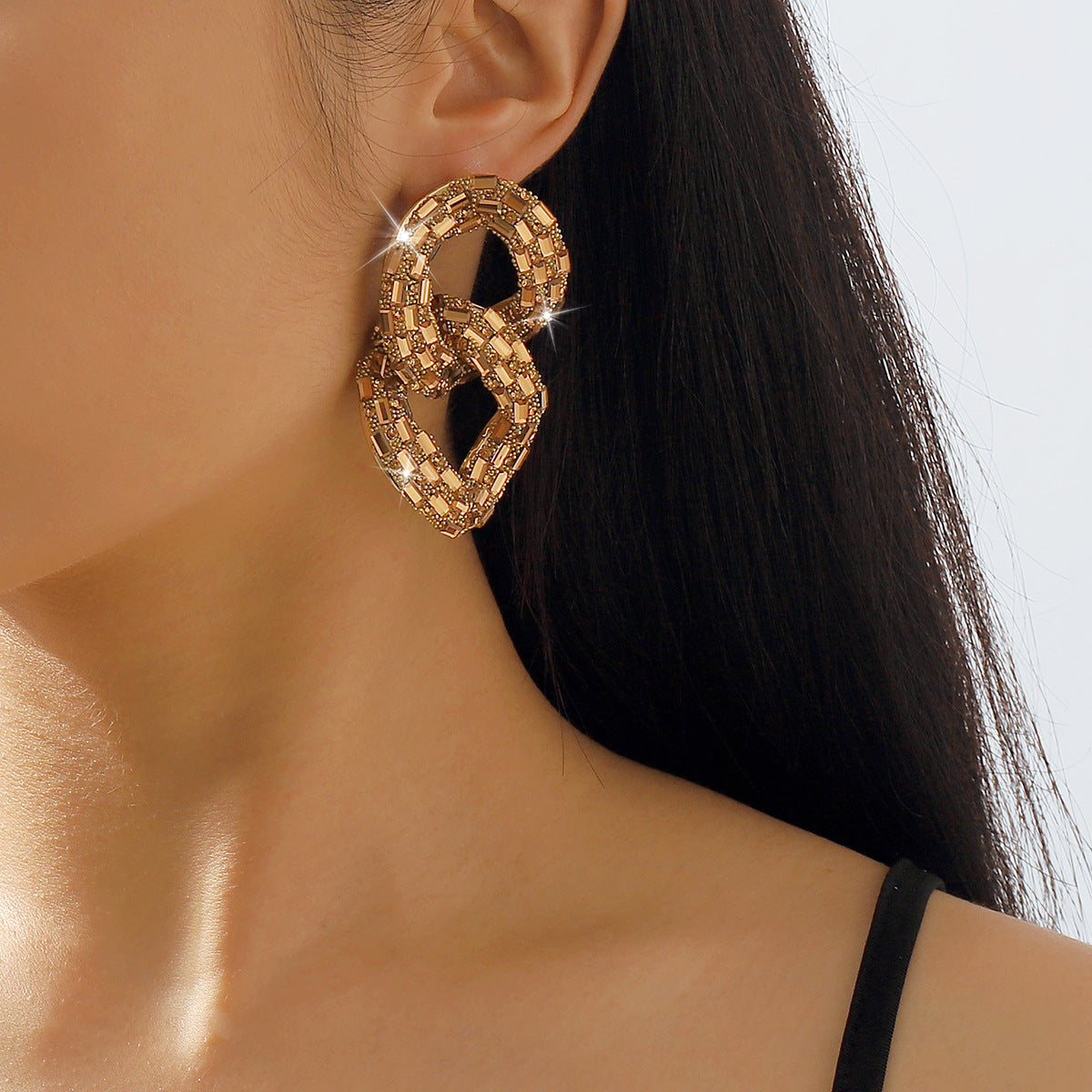 Pendientes de strass geométricos calados, dulces y atrevidos, con detalle de cadena para mujer