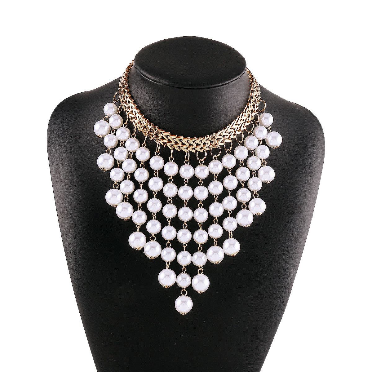 Sweet and Edgy Geometric Pearl Pendant Choker Necklace with Plated Iron Chain for Women