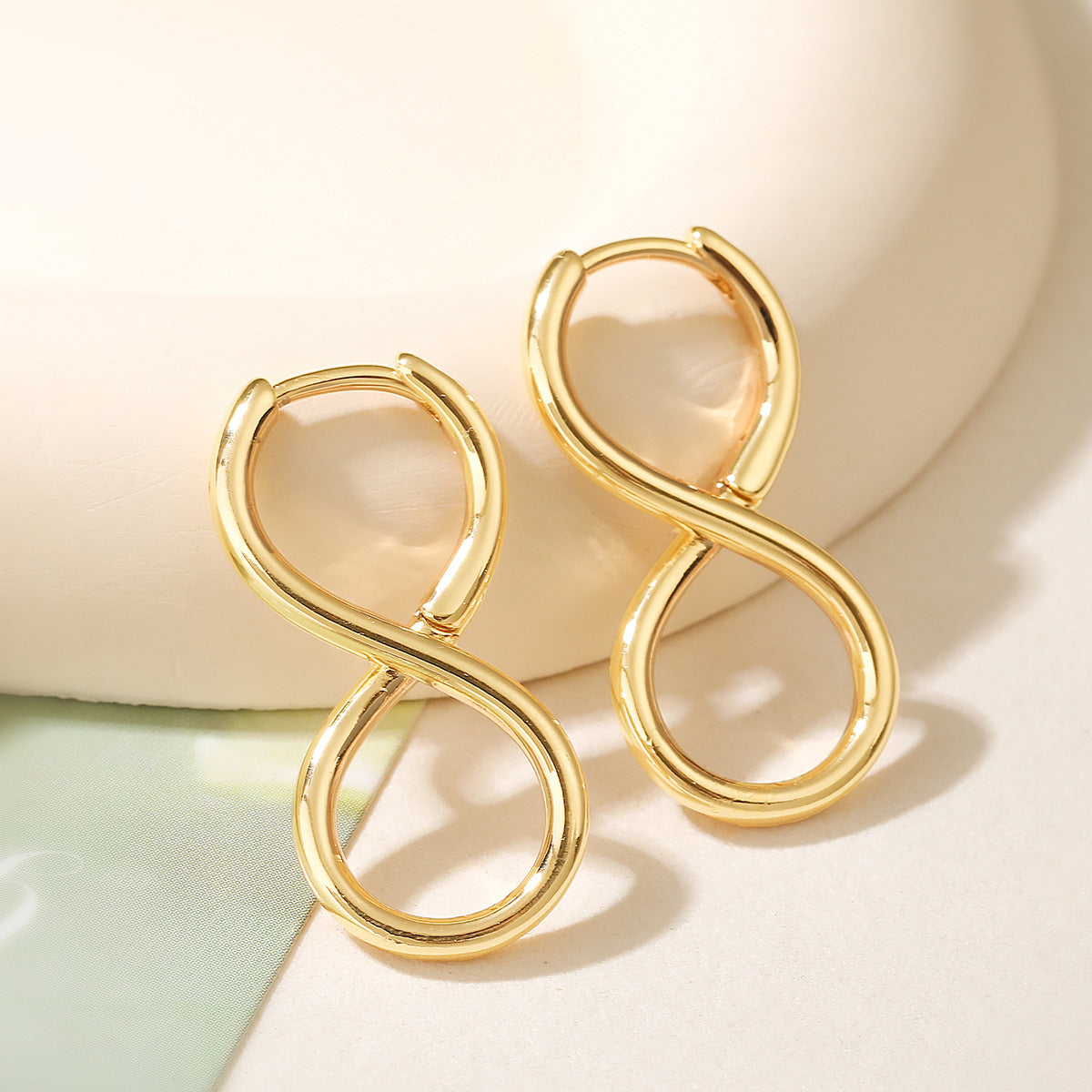 Orecchini da donna asimmetrici geometrici minimalisti in rame placcati oro 18K