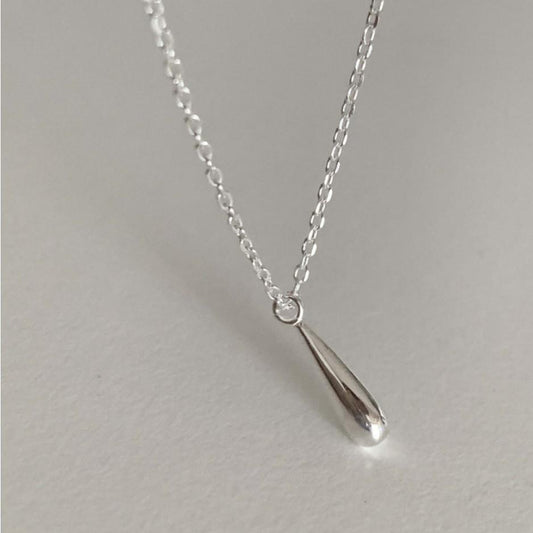 Collar con Colgante Minimalista en Forma de Lágrima de Plata de Ley 925 para Mujer