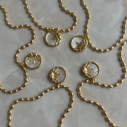 Collar Redondo con Moneda 3D Retro de Sol y Luna que Brilla en la Oscuridad, de Acero Inoxidable con Chapado en Oro de 18K, Cadena a la Clavícula con Destellos
