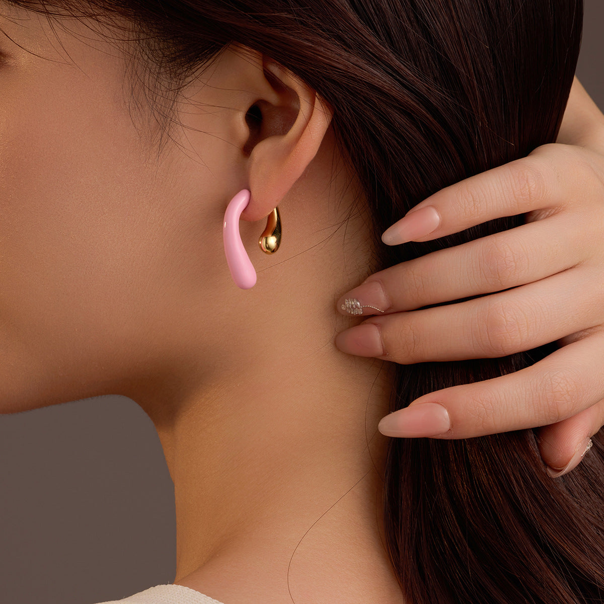 Pendientes de lágrima de esmalte estilo dulce en acero inoxidable con forma geométrica y diseño irregular para mujer
