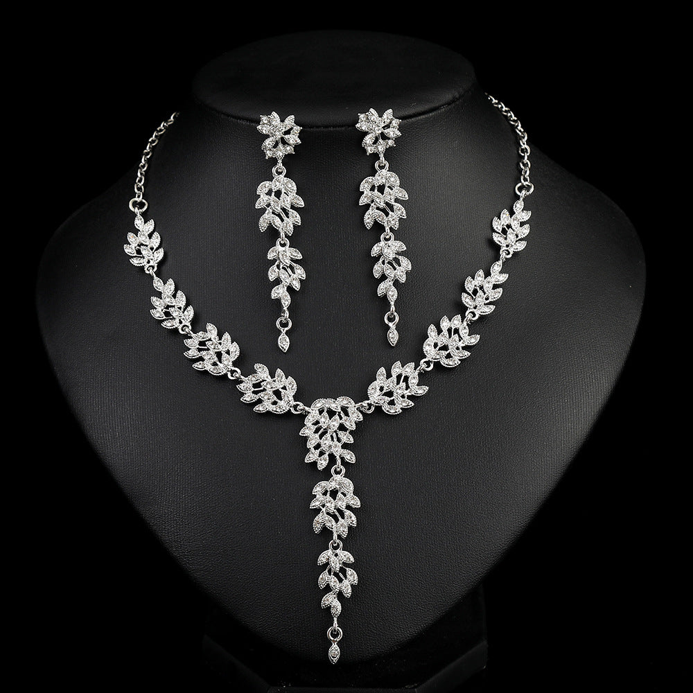 Elegant Floral Wedding Necklace Set with Rhinestone Inlay Alloy Pendant and O-Chain for Women
