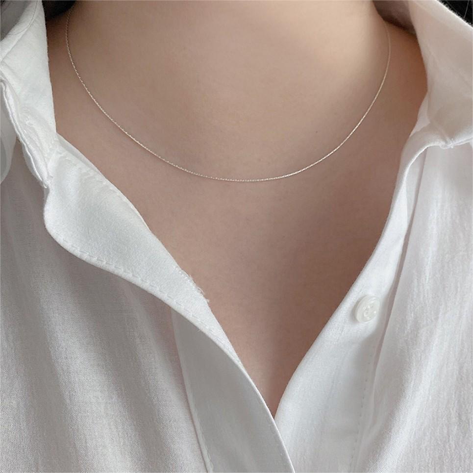 Collana minimalista con segmento di bambù in argento sterling 925 con design a catena intrecciata da donna