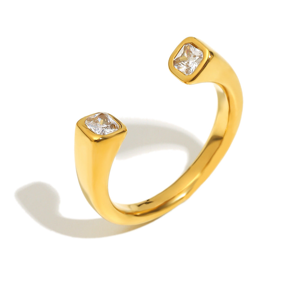 Anello geometrico minimalista in acciaio inossidabile placcato oro 18 carati con doppia testa quadrata in zirconi, design aperto da donna