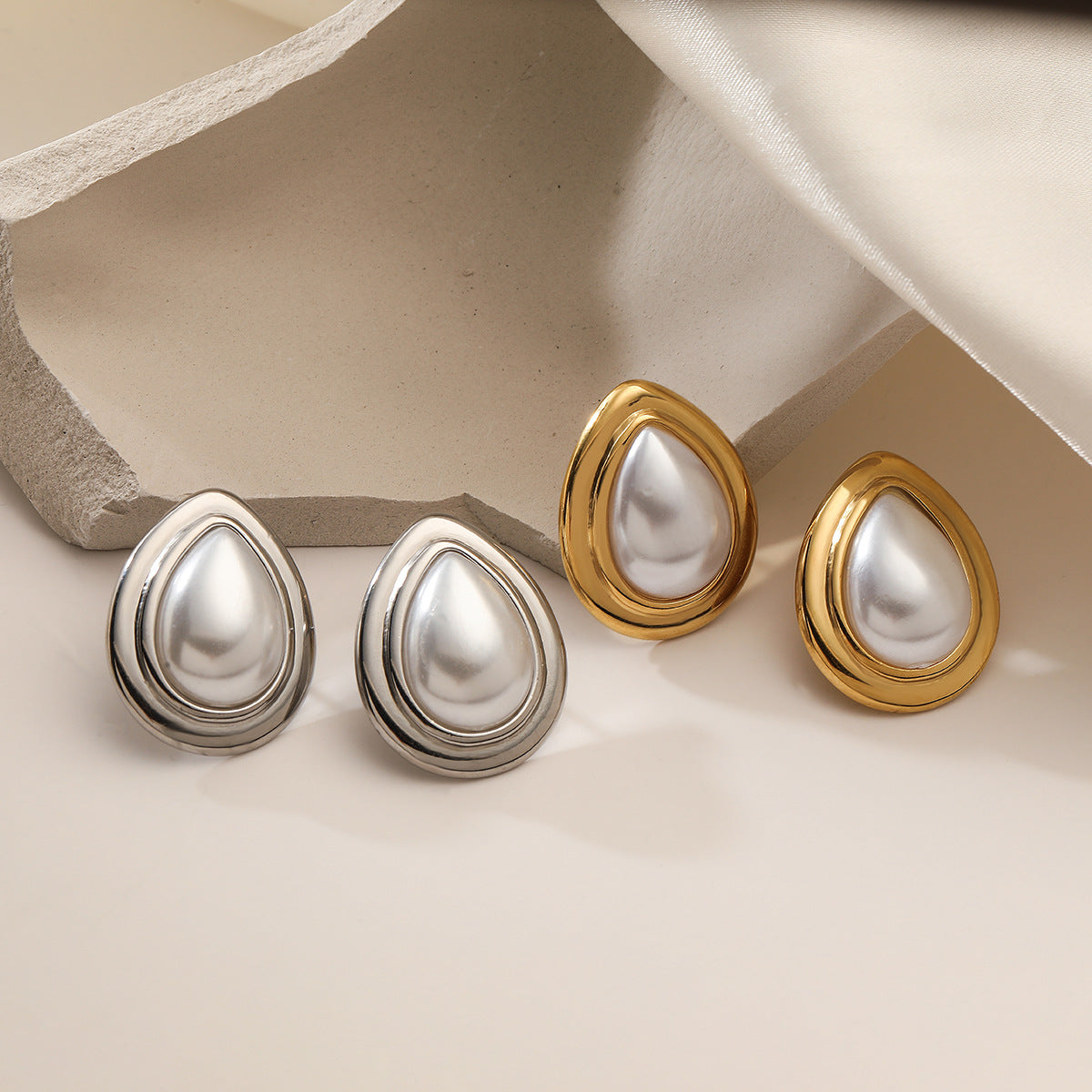 Fashion 18K Gold Plated Geometric Teardrop Pearl Stud Earrings for Women
