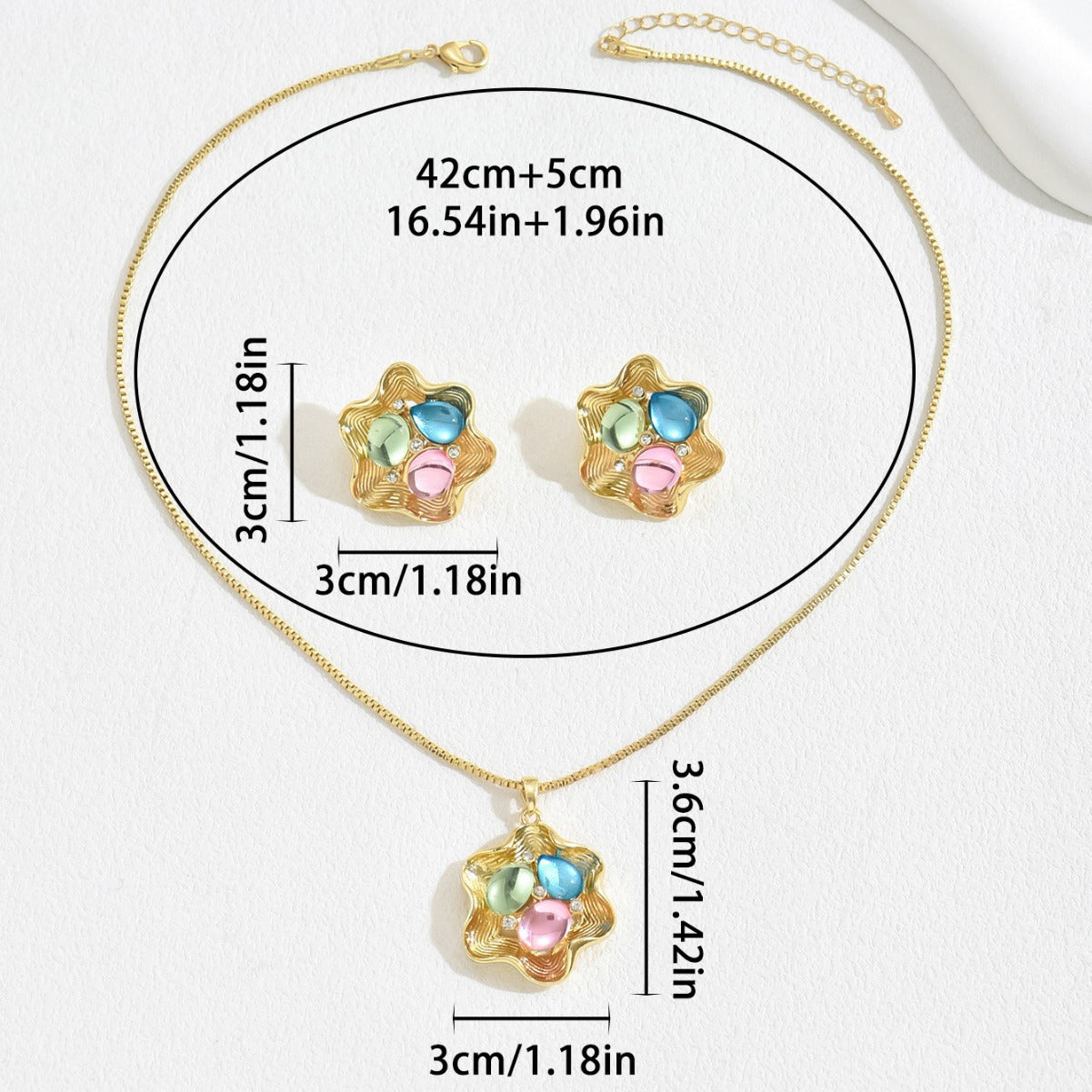 Encantador Conjunto de Collar y Pendientes de Cobre con Diseño Floral de Pétalos para Mujer con Incrustaciones de Diamantes de Imitación Chapados en Oro