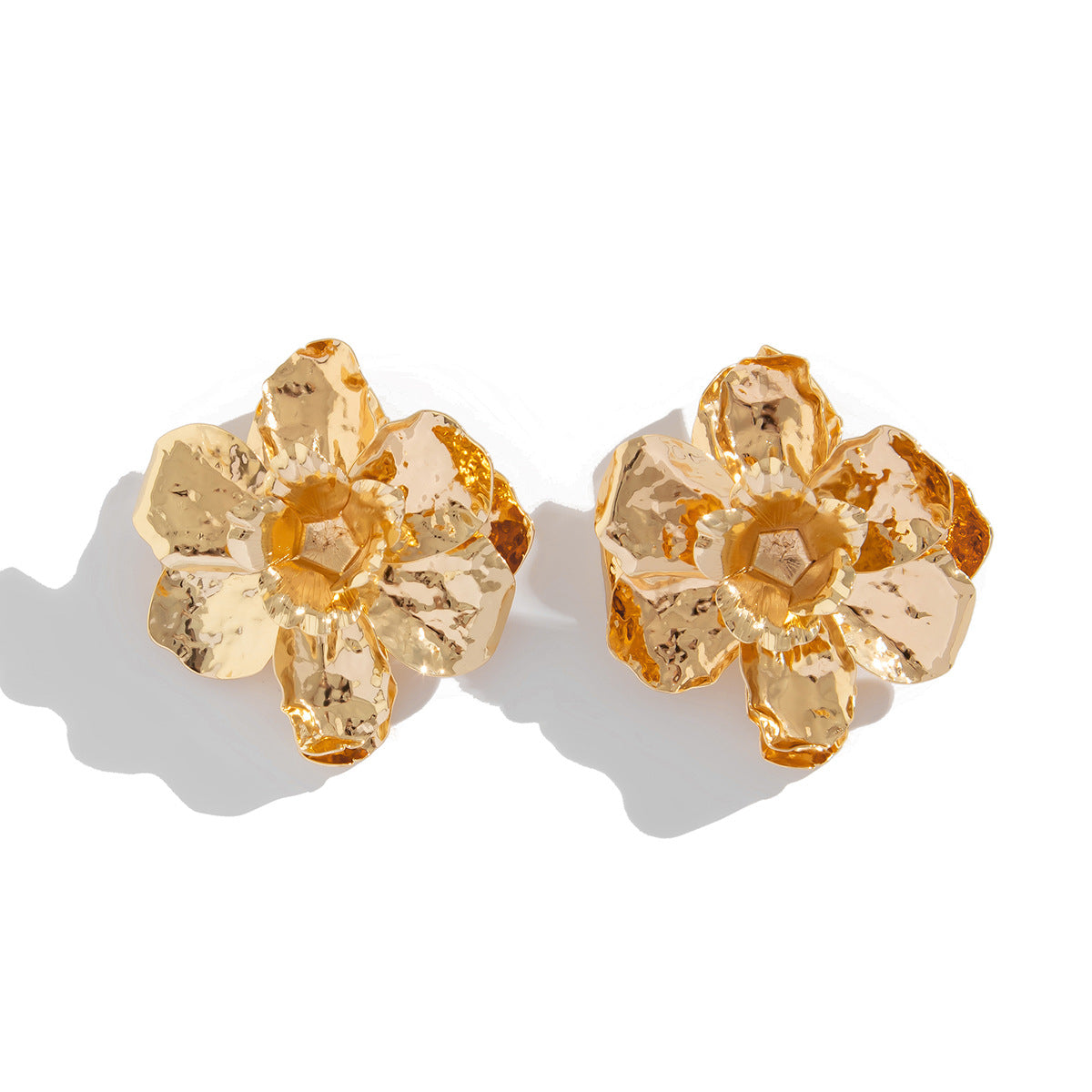 Pendientes Florales Exagerados con Diseño de Flor de Metal Plisado 3D, Tachuelas de Acero Inoxidable Galvanizado para Mujer