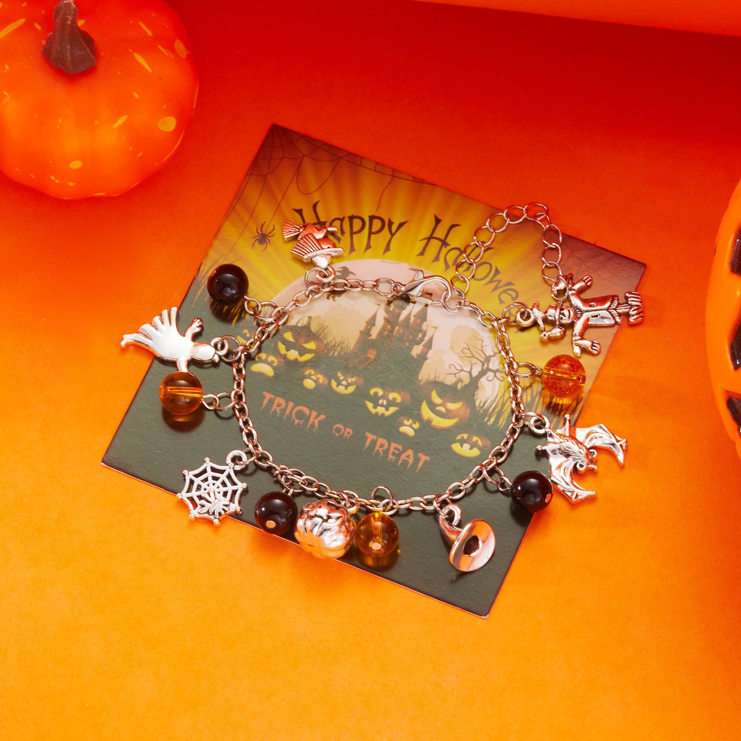 Pulsera con temática de Halloween con dije de calabaza de dibujos animados y fantasma, diseño de cuentas geométricas, pulsera chapada en aleación para mujer