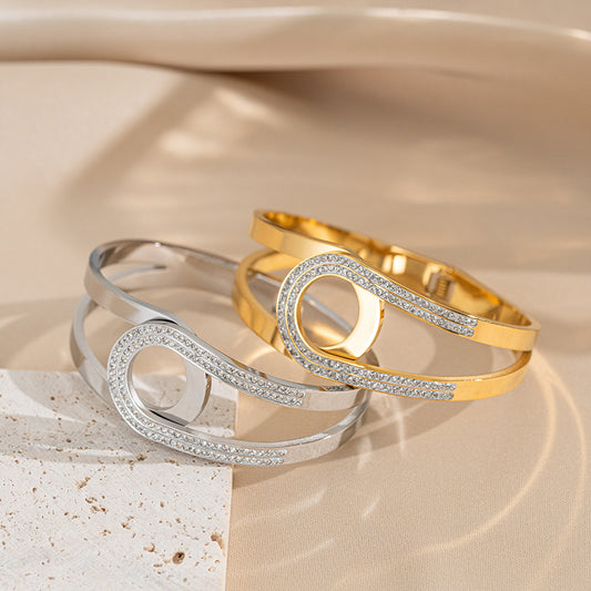 Bracciale minimalista di lusso in acciaio al titanio da donna con placcatura in oro, design geometrico ovale, anallergico, resistente allo sbiadimento