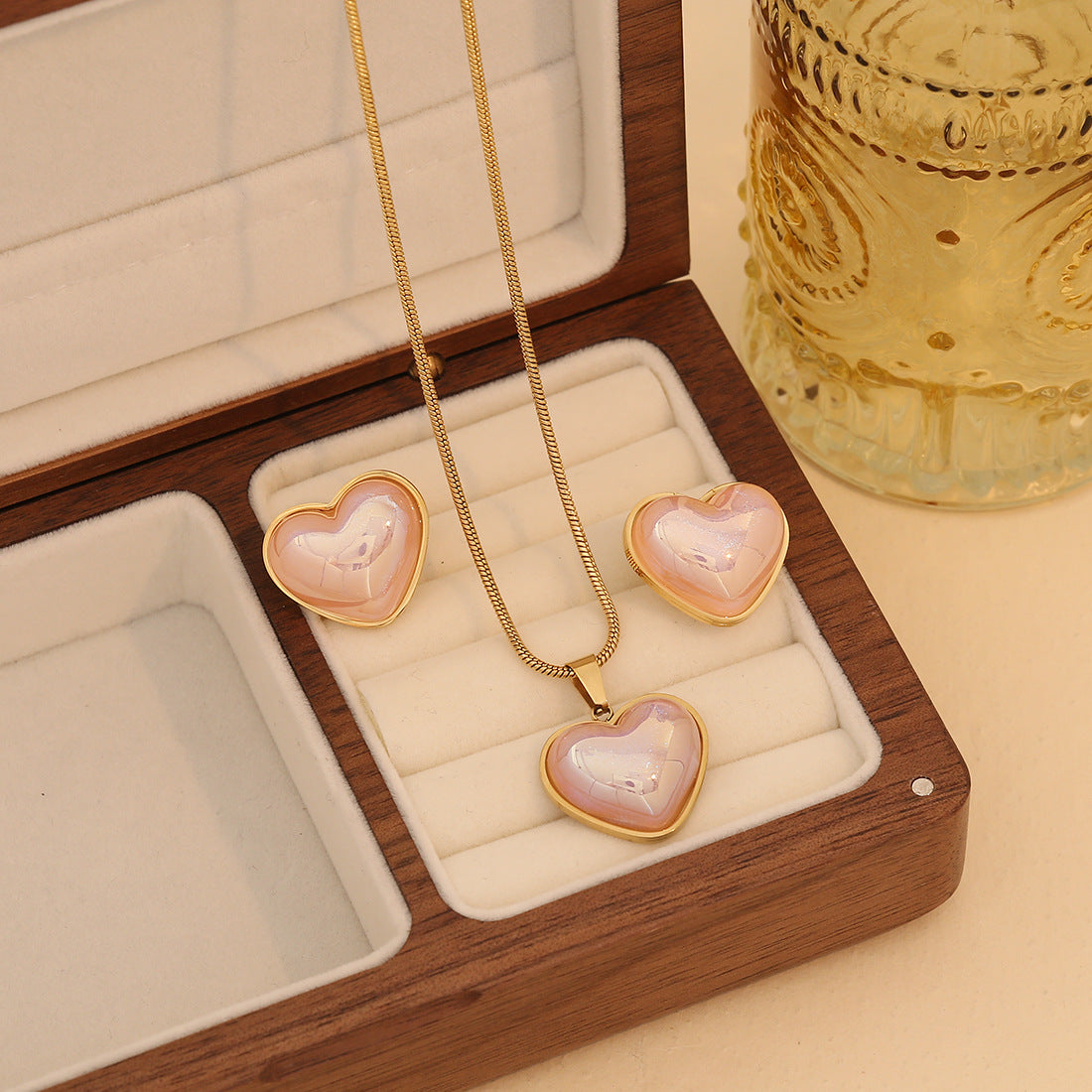Fashionable Heart-Shaped Stainless Steel Necklace Set with Plated Finish for Women Snake Chain