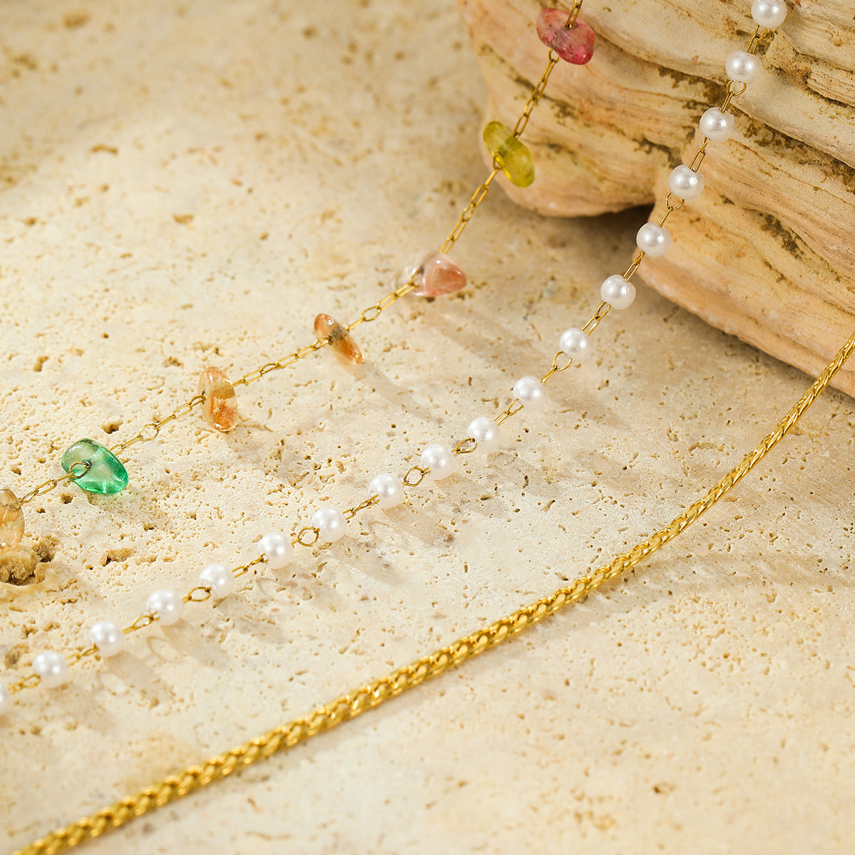 Fashionable Minimalist Multi-Chain Pearl and Colored Rhinestone Pendant Necklace in Stainless Steel with 18K Gold Plating for Women