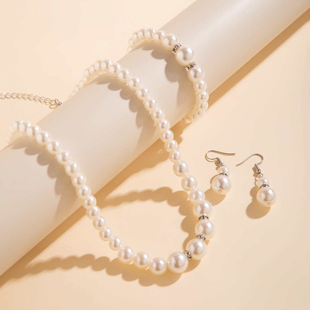 Vintage French-Inspired Multi-Layer Pearl-Style Choker Necklace for Women with Geometric Beads and Ball Chain