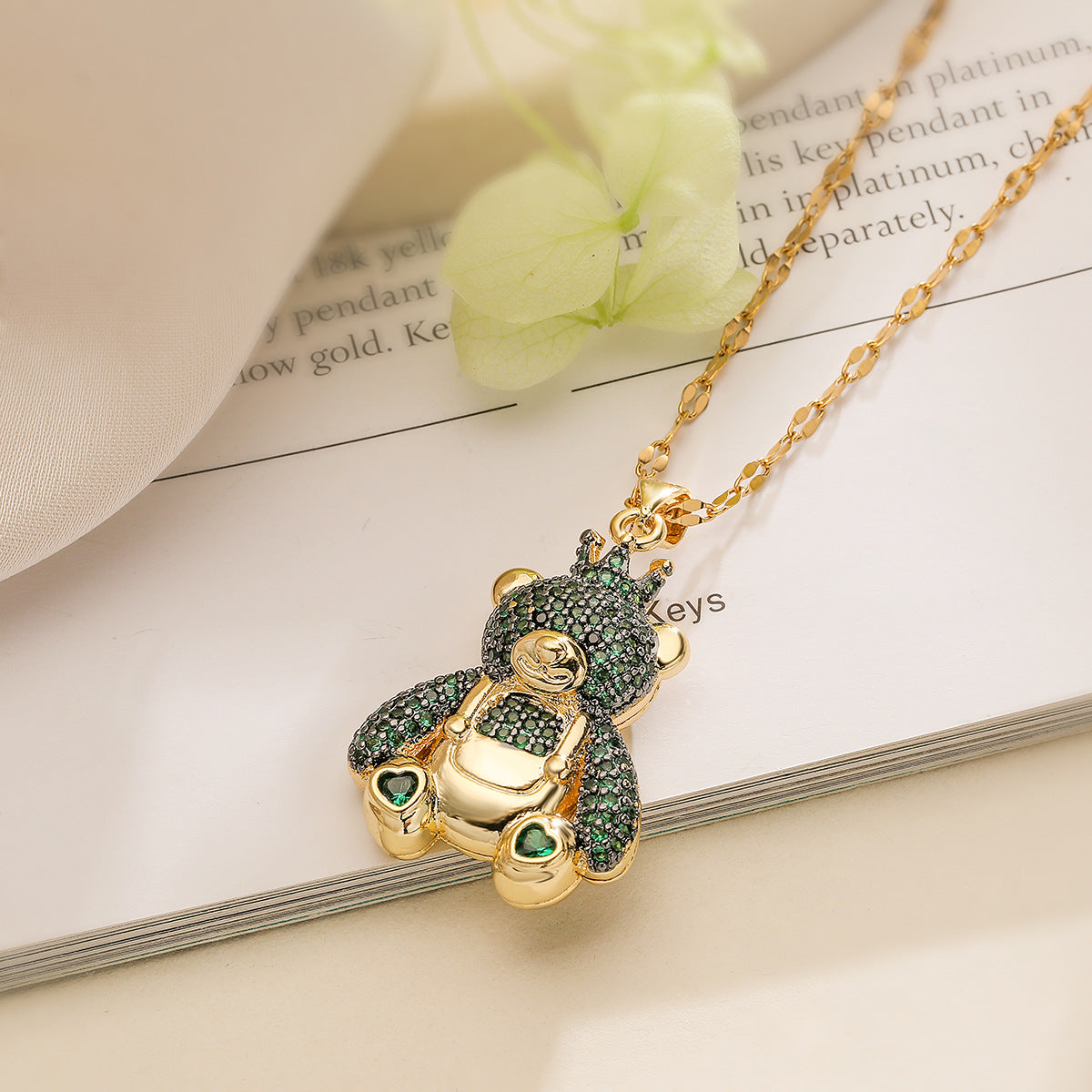 Minimalist Bear-Shaped Copper Necklace with Gold Plating and Zircon Inlay for Women