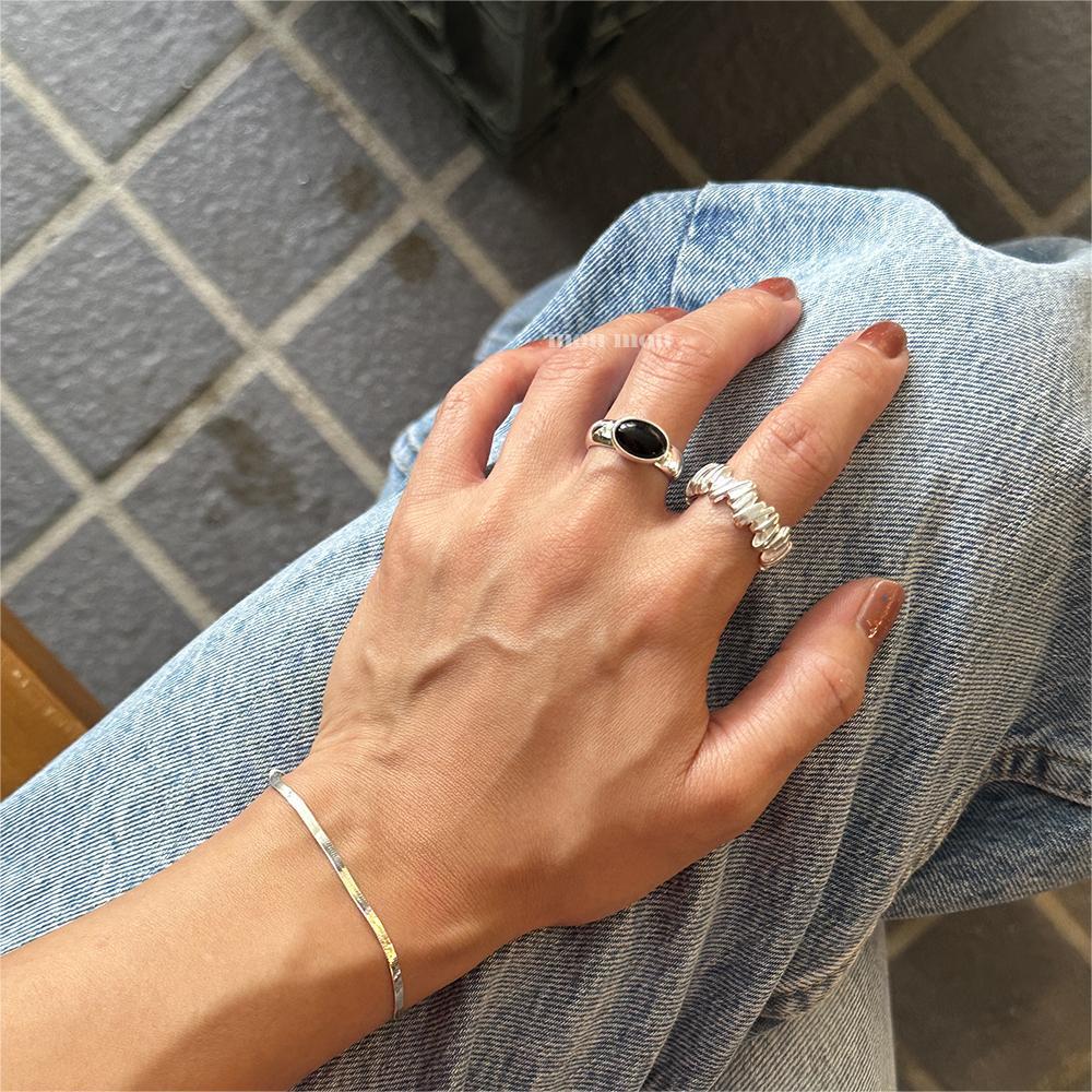 Minimalist Heart-Shaped 925 Sterling Silver Ring with Beveled Square Accent for Women