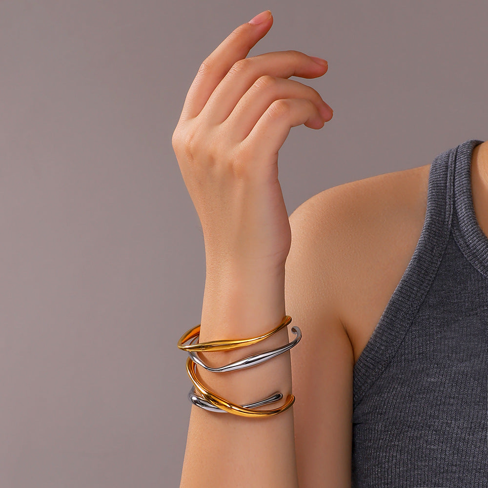 Minimalist Irregular C-Shaped Stainless Steel Bracelet with 18K Gold Plating Adjustable Opening Design