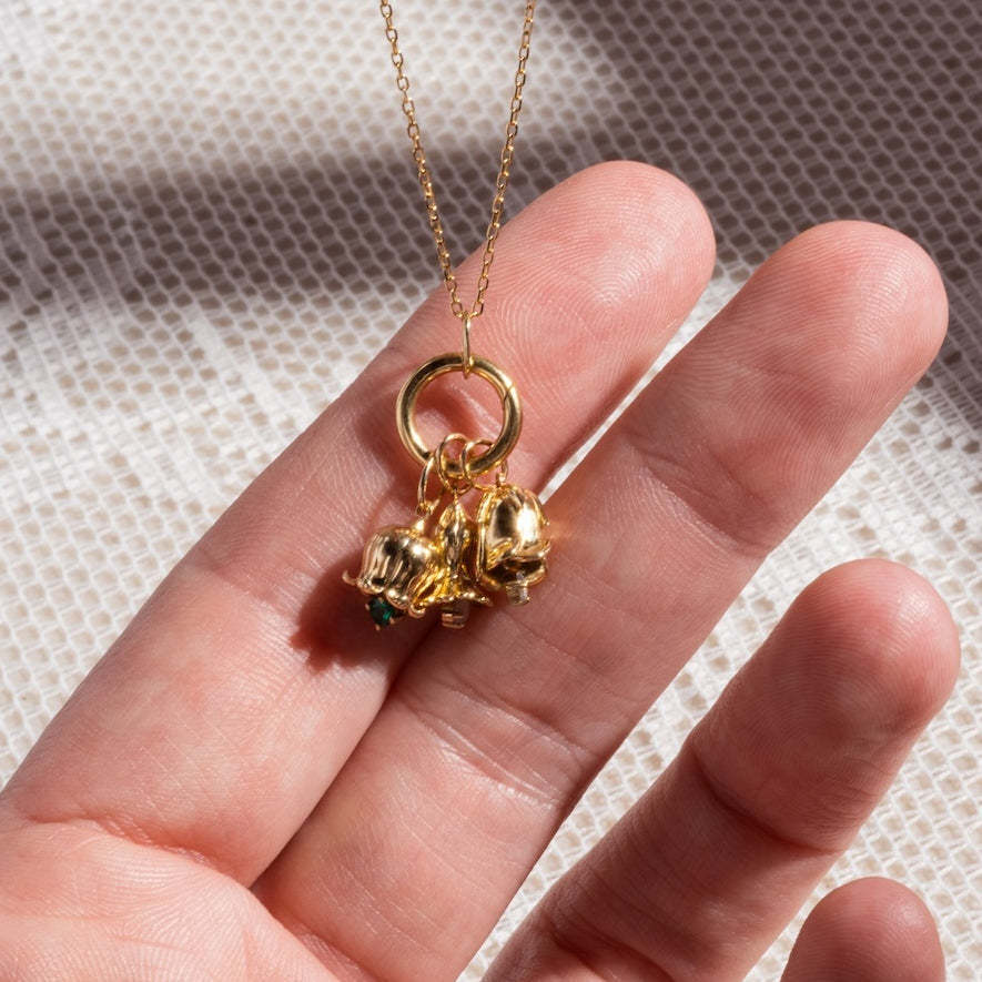 Casual Gold Plated Brass Floral Necklace with Rhinestone Inlay