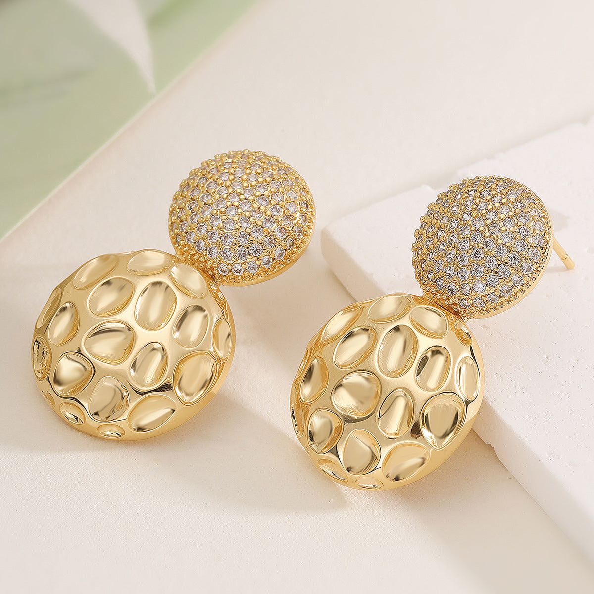Vintage Elegant 18K Gold Plated Brass Geometric Heart Stud Earrings with Cubic Zirconia for Women