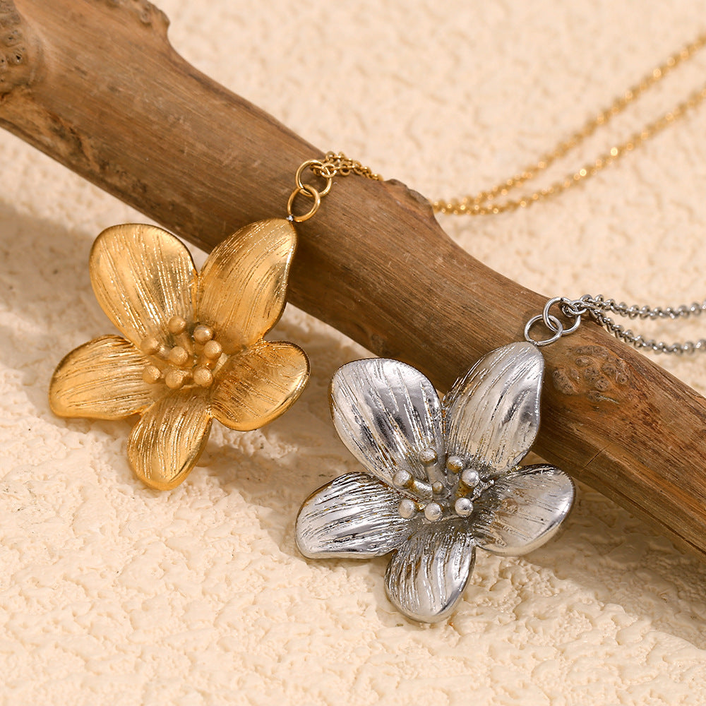 Vintage Elegant Floral 18K Gold Plated Stainless Steel Necklace for Women