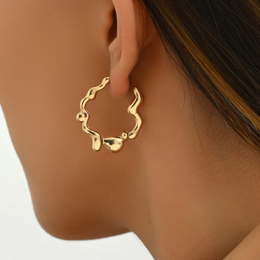 Geometric Fashion Office Ear Studs for Women with U-Shaped Folded Lines Design in Copper Plated with 18K Gold Finish