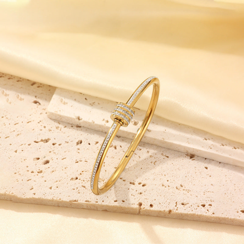 Bracciale Minimalista Geometrico in Acciaio Inossidabile con Strass e Finitura Placcata per Donna e Uomo